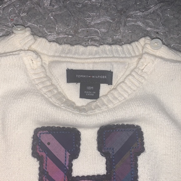 Toddler girl bundle! 3 leggings and 1 sweater - Picture 2 of 7